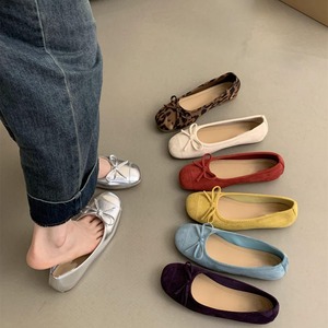 Zapatos de fondo plano de plata para mujer con frijol Retro francés para primavera otoño cucharón de hadas suave con función de luz diseño de leche roja - Product Image 2