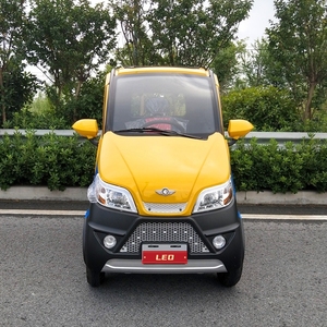 Scooter de movilidad eléctrica de cabina completamente cerrada Mini carrito de golf de baja velocidad con cuatro ruedas Nuevo Vehículo de energía para ancianos - Product Image 5