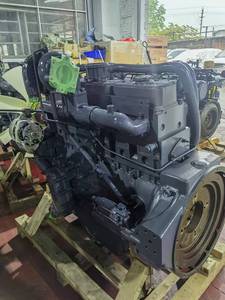 Komats'u Transmisión final Drive case Desmontaje del motor diésel de la caja de la transmisión del motor diesel de La SA6D155-4 - Product Image 3