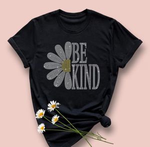 Nuovo arrivo <span class=keywords><strong>maglietta</strong></span> <span class=keywords><strong>nera</strong></span> aderente aderente in cotone pesante di alta qualità con strass fiore e lettera - Product Image 1