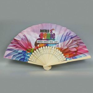 Éventail portable en bambou sculpté, orné de dentelle dorée, d'art populaire, de motifs floraux et de peintures de modèles, pour souvenir et promotion - Product Image 1