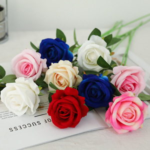 Rose artificielle à tige unique en velours, fleur en plastique et soie, blanche, rose, bleue, rouge, décoration pour la maison et les mariages - Product Image 1
