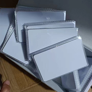 บัตรอัจฉริยะ RFID 13.56เมกะเฮิรตซ์125กิโลเฮิรตซ์นามบัตรพีวีซีแบบไม่ต้องสัมผัส - Product Image 4
