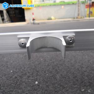 Escalera de jardín de aluminio | Ligera y portátil | 7-9 peldaños | 150kg capacidad | Poda de árboles y mantenimiento - Product Image 4