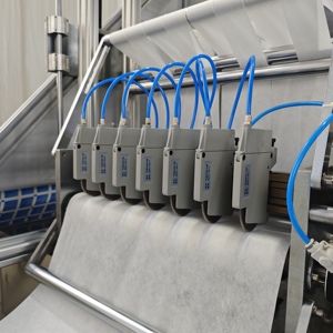 Máquina Totalmente Automática de 8 Pistas para Fabricação de Lenços Umedecidos para Preparação com Álcool e Lenços Umedecidos Individuais para Limpeza - Product Image 2