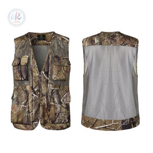 سترة صيد رجالية عالية الجودة بمقاسات كبيرة مع غطاء للرأس، خضراء اللون، بجيوب، تصميم تكتيكي عصري، إغلاق بالسحاب، شعار مطبوع، مصنوعة من البوليستر - Product Image 5