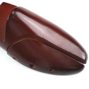 調整可能なシダーウッドシューズ最後のソリッドレザーシューシェイパー塗装表面付き木製シューストレッチャー効果的な保護 - Product Image 2
