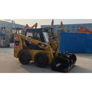 Chargeuse frontale Caterpillar 226B d'occasion, chargeuses Cat 226 d'occasion, parfaites pour les espaces restreints, excellent rapport qualité-prix - Product Image 6