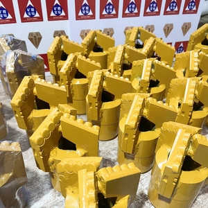 Kbjz Nhà Máy Giá Đường Kính 102 Mm Z-76 Nữ Chủ Đề 3 Cánh Hợp Kim Khoan Bit Scraper Khoan Bit Cho Nước Cũng Khoan - Product Image 1