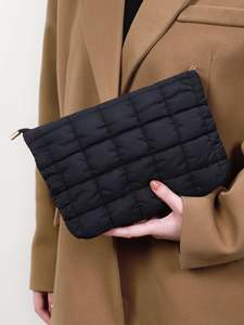 Bolsa de Maquillaje de Viaje <span class=keywords><strong>MIOU</strong></span> MI-4040, Logotipo Personalizado, Bolsas de Cosméticos Acolchadas Rosas de Lujo Suave, Bolsa de Almacenamiento para Productos de Cuidado de la Piel, Gran Venta - Product Image 3