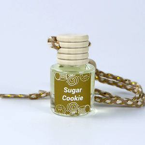 Diffuseur de bouteille d'arôme de voiture suspendu en cube de 8ml 10ml bouteille de parfum de voiture vide givrée avec bouchon en bois vente en gros - Product Image 4