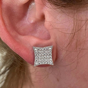 Orecchini a Perno Minimalisti a Forma di Rombo, Eleganti Gioielli da Donna per Uso Quotidiano - Product Image 2