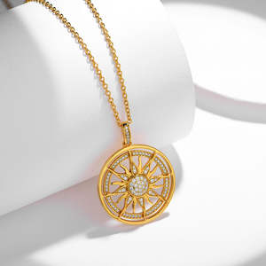 Exquisito Collar de Sol con Ojo de Mujer Chapado en Oro de Moda, Atractivo Colgante de Moissanita para Mujer - Product Image 3