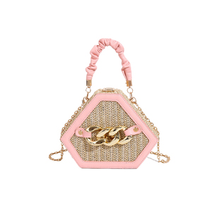 Sac messager en paille tressée, style tendance. La doublure est en PU et est ornée de décorations en chaîne.2184 - Product Image 5