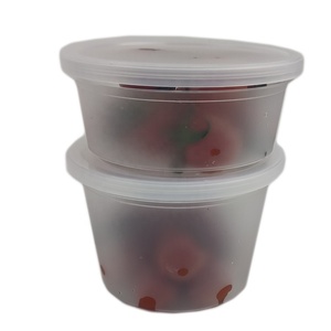 Vasos redondos de plástico transparente de 250g y 500g con tapa, ideales para almacenar sopas, caldos, aderezos, salsas, frutas y ensaladas. - Product Image 1