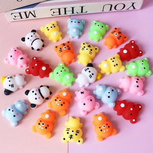 ของเล่นบีบสัตว์น่ารัก TPR คุณภาพสูง ลดความเครียด นุ่ม ยืดหยุ่น สีสันสดใส สำหรับเด็กหญิงและเด็กชาย อายุ 5 ถึง 7 ปี - Product Image 3