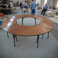 Table de banquet pliable moderne en forme de S, en contreplaqué, portable et facile à nettoyer, idéale pour les mariages et événements en extérieur – Vente chaude, personnalisable en usine