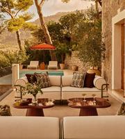 2026 Neues Design Modernes Outdoor-Sofa 304 Edelstahlrahmen Wasserdichtes Freizeit-Sofa Terrassen-Set Sofa für Landhaus und Garten