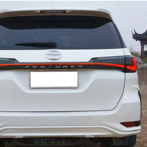 ชุดไฟท้ายรถยนต์ LED สำหรับ Toyota Fortuner ปี 2016-2024 พร้อมระบบเปิด-ปิดแบบเคลื่อนไหวและไฟท้ายแบบไดนามิก - Product Image 4