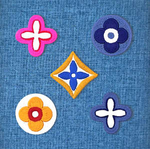 Cahier en tissu personnalisé avec patch floral pour la promotion - Product Image 5