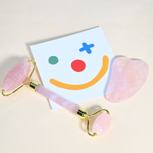Ensemble Gua Sha en quartz rose 100% naturel, <span class=keywords><strong>jade</strong></span> rose, rouleau <span class=keywords><strong>de</strong></span> <span class=keywords><strong>jade</strong></span> pour le <span class=keywords><strong>visage</strong></span>, rouleau <span class=keywords><strong>de</strong></span> massage pour les yeux - Product Image 6