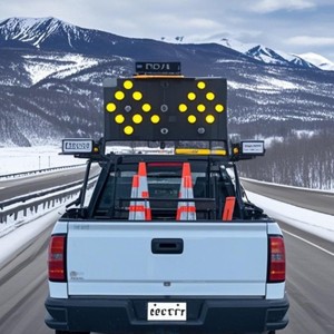จอแสดงผล LED ติดตั้งบนรถบรรทุก GMC Sierra พร้อมกรอบอะลูมิเนียม IP65 ใช้แบตเตอรี่แบบชาร์จได้ สำหรับไฟเตือนจราจร - Product Image 3