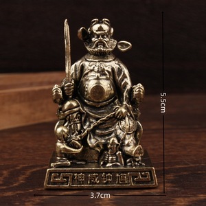 Figurine en laiton Zhong Kui, artisanat de style chinois, ornement de table pour la décoration de la maison - Product Image 4