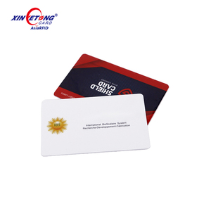 Carte de blocage RFID anti-piratage personnalisée 13,56 MHz, carte de protection des signaux RFID - Product Image 5