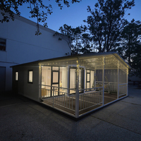 Conteneur modulaire préfabriqué pliant en bois Maison Villa Hôtel Immeuble de bureaux Structure métallique Stockage facile à assembler