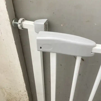 Barrière de sécurité pour la protection des enfants, barrière d'escalier, barrière de sécurité standard pour bébé, barrière intérieure pour chien, barrière de sécurité pour bébé à fixer au mur