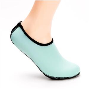 足裏に裸足接着フットパッドスティック滑り止め付きポータブルフットステッカーソールプロテクター - Product Image 1