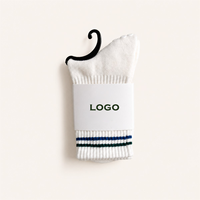 Chaussettes de yoga et de Pilates Reformer pour femmes, antidérapantes, à logo personnalisé, rayées, jacquard, mi-mollet, haute qualité, fabriquées par le fabricant Glacier