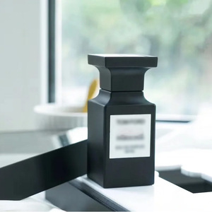 น้ำหอมคุณภาพสูง 1 1 โคโลญจน์สเปรย์ กลิ่นหอมติดทนนาน แบรนด์หรู ดีไซเนอร์แท้ ทอม ฟอร์ด ยูซิ่น น้ำหอมสำหรับทั้งชายและหญิง - Product Image 2