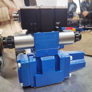 อัตราส่วน 4WRZE16W6-150-7X/6EG24N9ETK31/A1D3M 15 กก. สูงสุด ไม่มี  อัตราการไหลสูงสุด ไม่มี - Product Image 4