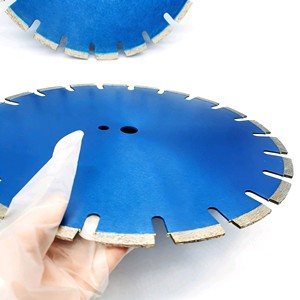 Disco de corte de carburo de tungsteno Liqsteel OEM industrial de <span class=keywords><strong>1</strong></span>/2 pulgada de ancho con dientes de diamante soldados para neumáticos, cuchilla protectora de arenisca prensada en caliente - Product Image 5