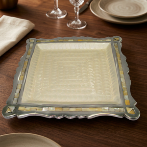 Bandeja de aluminio con interior esmaltado y nácar - Product Image 1