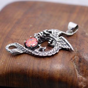 Colgante de Dragón Volador Personalizado para Hombre, Collar de Dragón Sagrado de Acero Inoxidable, Joyería Masculina de Moda, Venta al por Mayor - Product Image 6