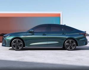2025 Chery Arrizo 8 Pro usine de voitures à essence en gros 2025 nouveau bus chinois avec toit ouvrant panoramique et Offre Spéciale d'entraînement FWD - Product Image 2
