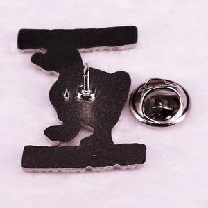 Mess with The Honk You Get The Bonk esmalte Pin divertido <span class=keywords><strong>juego</strong></span> <span class=keywords><strong>de</strong></span> ganso Meme broche insignia regalo <span class=keywords><strong>de</strong></span> joyería - Product Image 2