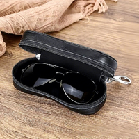 Étui à lunettes en cuir véritable Crazy Horse, pochette à fermeture éclair avec mousqueton, boîte de rangement portable en cuir véritable pour lunettes de soleil
