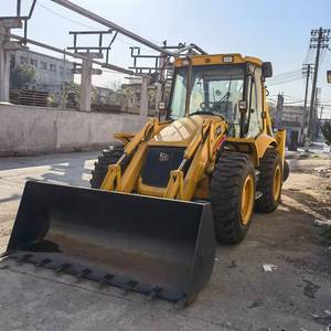 รถตักล้อยางตีนตะขาบ JCB รุ่น JCB4CX มือสอง สภาพดี เครื่องจักรก่อสร้างขายดี รถตักล้อยางตีนตะขาบ JCB 4CX มือสอง สภาพดี - Product Image 4