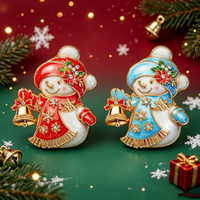 Preciosos broches navideños de esmalte con diseño de muñeco de nieve para mujer, unisex, con diamantes de imitación, personaje navideño, broches para fiesta de Año Nuevo, regalos