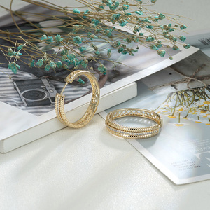 <span class=keywords><strong>Orecchini</strong></span> di Lusso dal Design alla Moda Direttamente dalla Fabbrica, <span class=keywords><strong>Orecchini</strong></span> a Cerchio in Oro Giallo 18K per Ragazze - Product Image 5