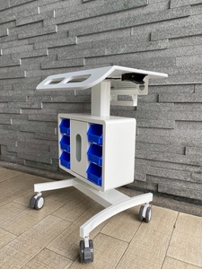 Chariot médical mobile moderne à hauteur réglable avec support VESA pour hôpital, dentiste et clinique - Product Image 4