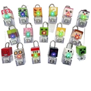 Llavero con botón luminoso de juego de bloques de píxeles, colgante de juguete de personaje en mini cubo para aliviar el estrés, decoración para bolsos - Product Image 5