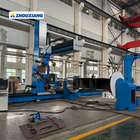 Station de travail robotisée de soudage automatique intelligente sans enseignement pour structures en acier à grande vitesse