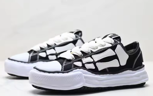 NUEVAS zapatillas de deporte gruesas de alta calidad de diseñador para hombres con forro de malla con cierre de cordones de moda y de moda - Product Image 2