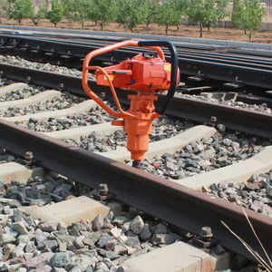 เครื่องมือขันน็อตรางรถไฟแบบพกพา ใช้เครื่องยนต์เบนซิน สำหรับงานก่อสร้างและบำรุงรักษาแผ่นรองรางรถไฟ - Product Image 2