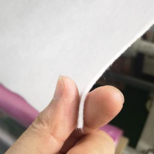 制造商的输液呼吸芯垫<span class=keywords><strong>100</strong></span>% 聚酯超细纤维织物与固体图案 - Product Image 5