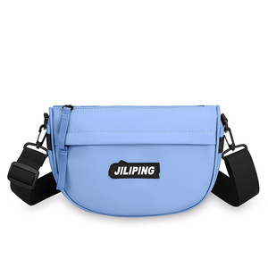 Sac bandoulière unisexe en nylon, nouvelle mode, petit format, fermeture éclair, léger, usage quotidien, toutes saisons, motif lettres, sac bandoulière unisexe - Product Image 6